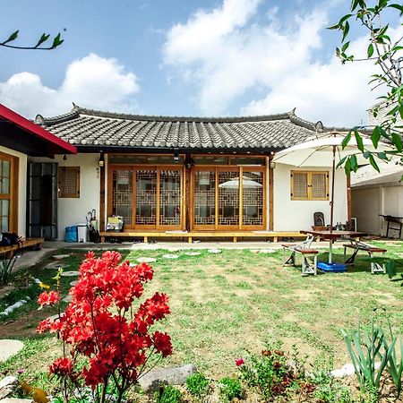 Jeonju Indigo Hanok Guesthouse Exterior photo