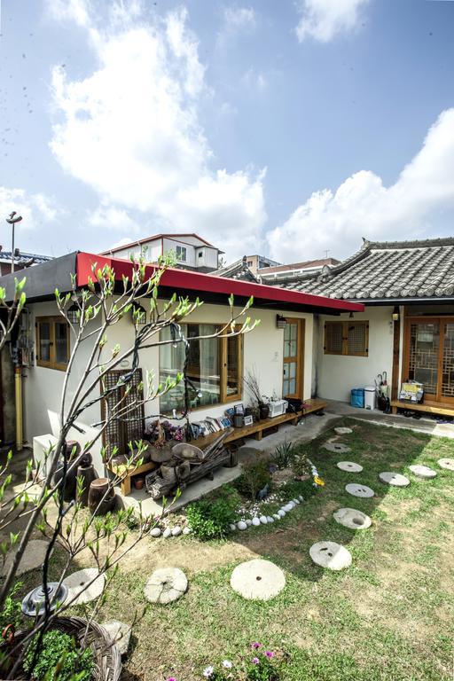 Jeonju Indigo Hanok Guesthouse Exterior photo